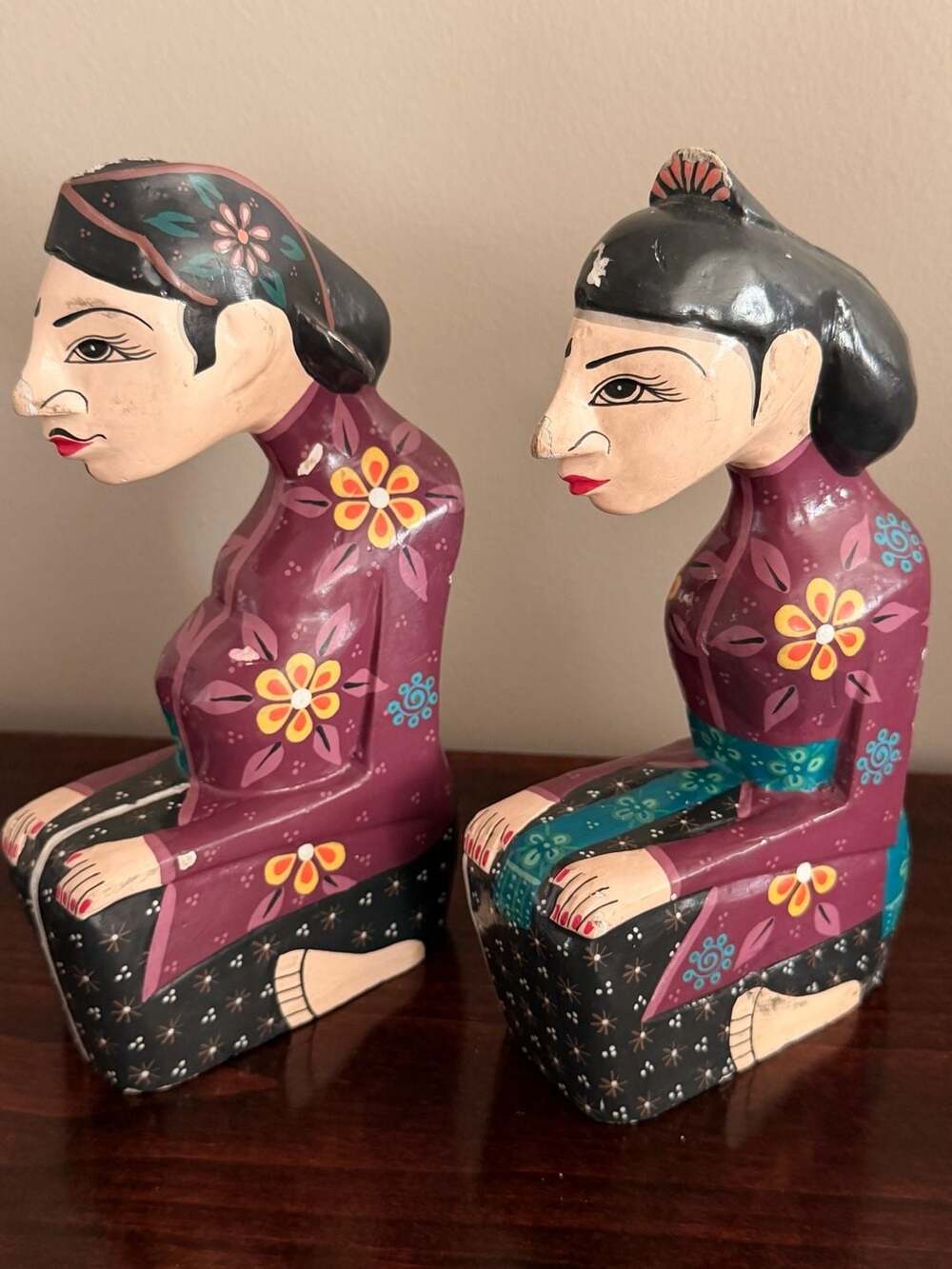 Handmade Javanese Wooden Loro Blonyo Wedding Statues Pair Hand Painted Folk Art
